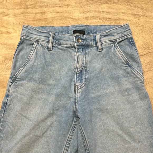 Uniqlo Tapered Cropped Jeans - Picture 3 of 8